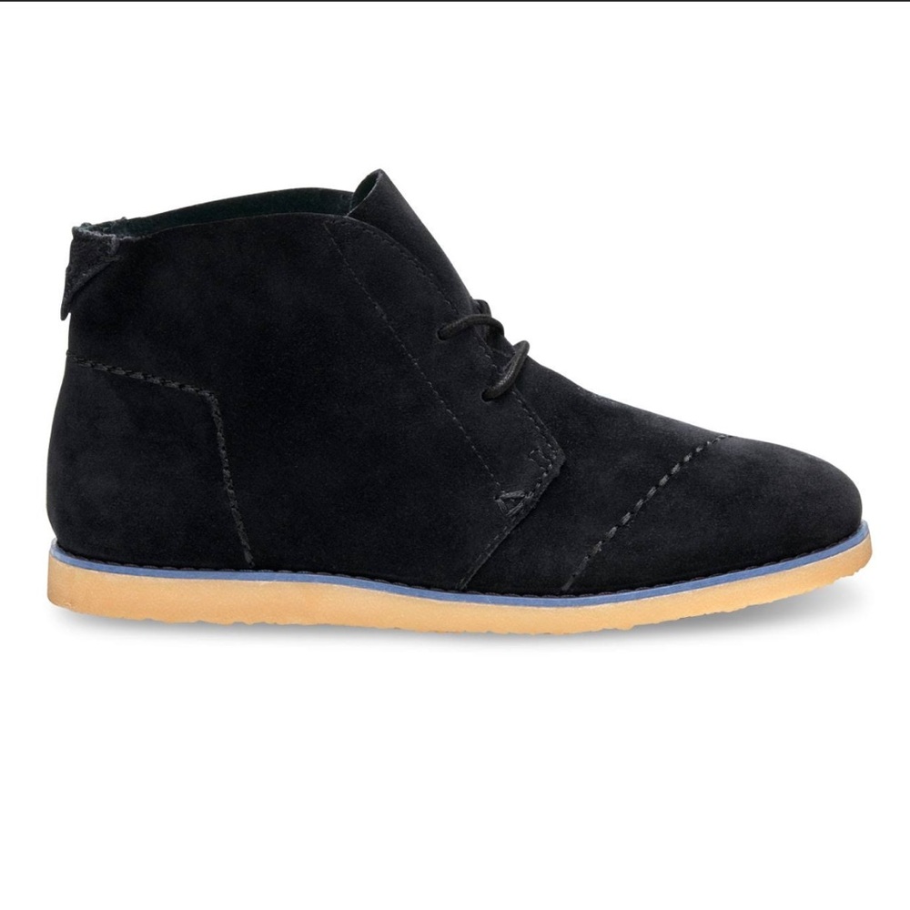 Toms Womens Mateo Chukka Boots Black Suede Lace Up Round Toe Size 9 gently used